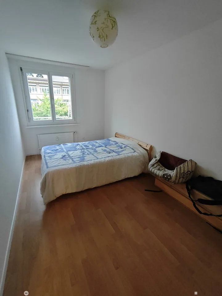 Moderne 3.5-Zimmer-Wohnung mit Balkon in Biel/Bienne