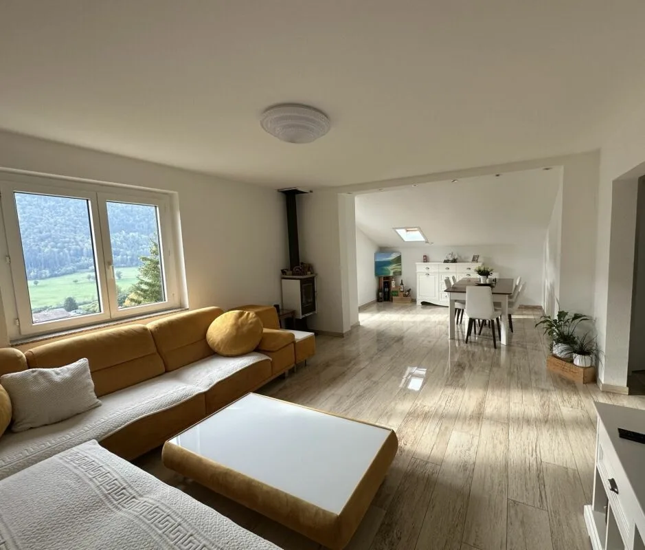 St-Imier, magnifique appartement de 4.5 pièces au 2ème avec terrasse