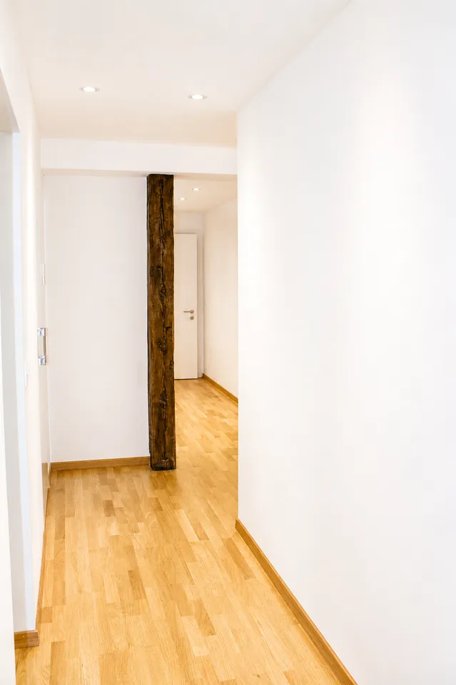 Charmante 4.5-Zimmer-Dachwohnung direkt am See – Foto 8 von 10