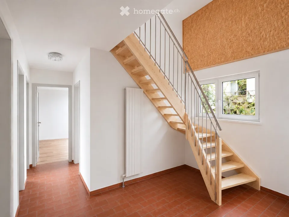 Appartement-maisonnette 4,5 pièces aux étages supérieur et mansardé à Romanshorn près du lac