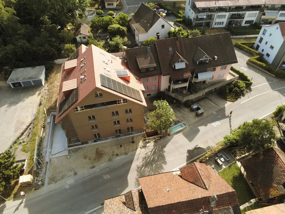 4.5-Zimmer-Wohnungen mit 360 m2 Rasenfläche