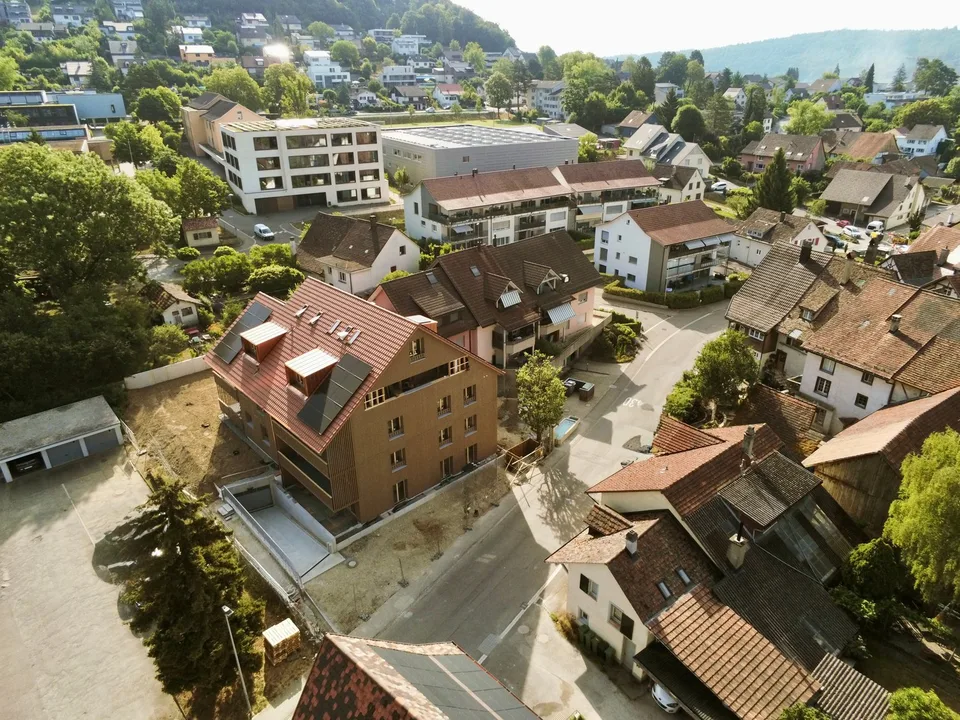 4.5-Zimmer-Wohnungen mit 360 m2 Rasenfläche