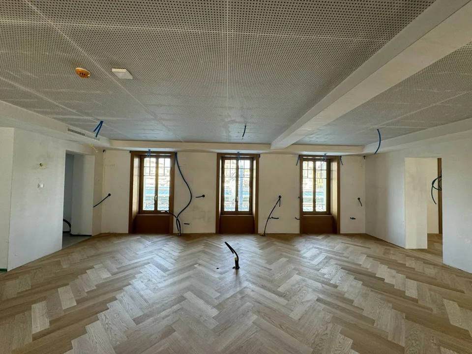 Büro hocher Klasse 170 m² + Terrasse 118 m²