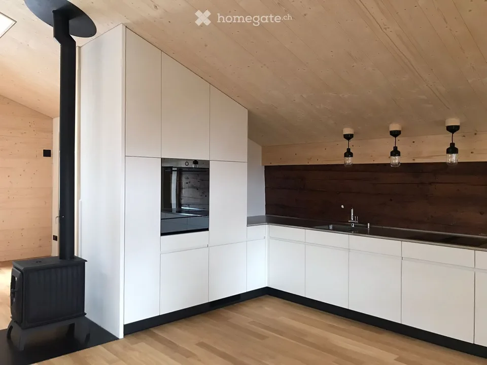 Attic maisonette apartment in Wimmis