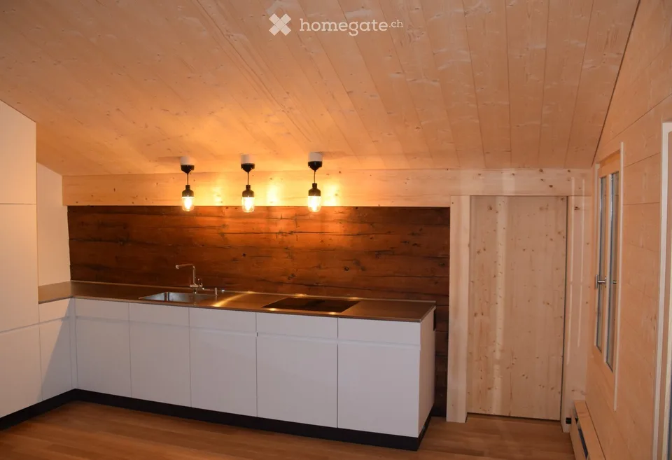 Attic maisonette apartment in Wimmis