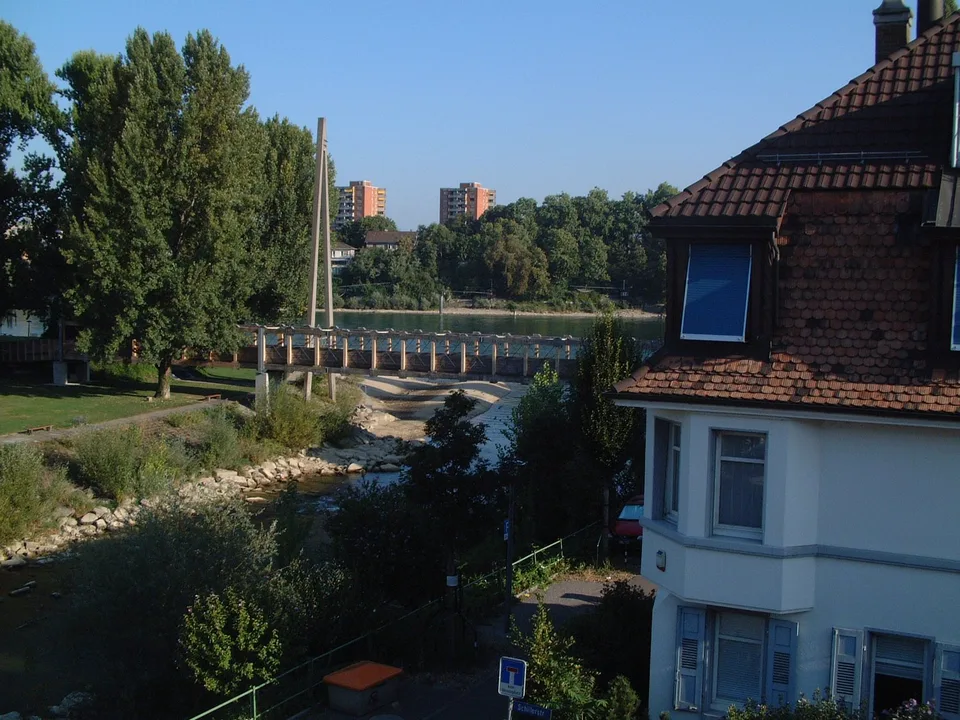Maisonette-Dachwohnung bei Birs mit Sicht zum Rhein – Foto 8 von 9
