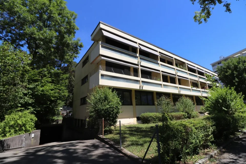 Moderne Büro-/Therapiefläche im Gellert