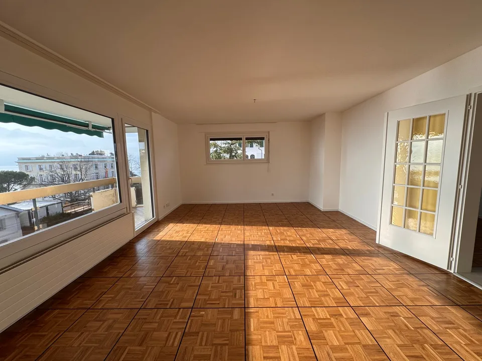 Appartamento magnifico di 4,5 locali con vista mozzafiato sul lago, a due passi dal lago a La Tour-de-Peilz