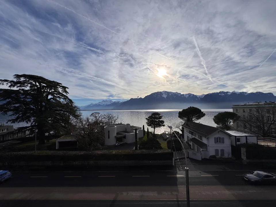 Magnifique appartement de 4,5 pièces avec magnifique vue à deux pas du lac, à La Tour-de-Peilz