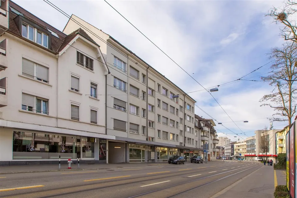 Motorrad-Einstellplatz zu vermieten