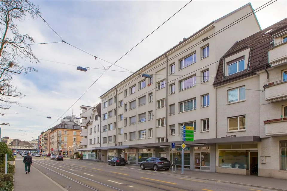 Motorrad-Einstellplatz zu vermieten