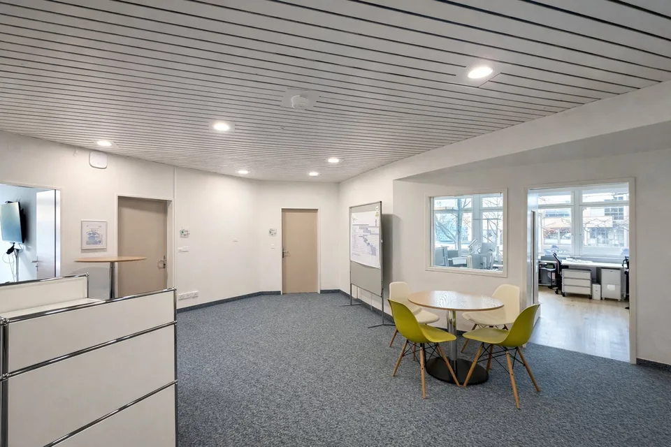 Commercial and office space in the best city location – photo 10 of 17