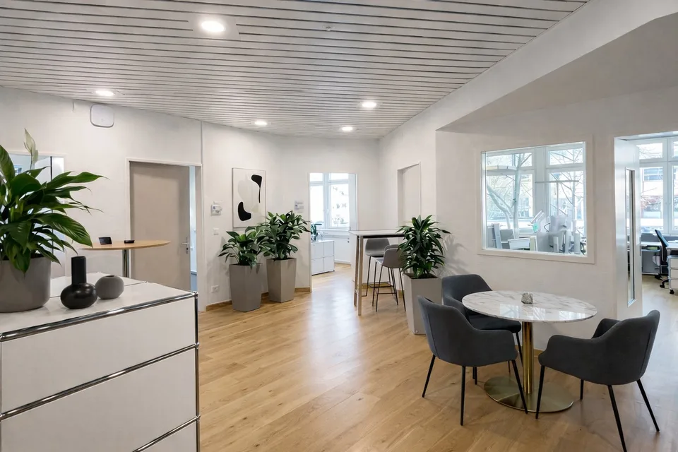 Commercial and office space in the best city location – photo 13 of 17