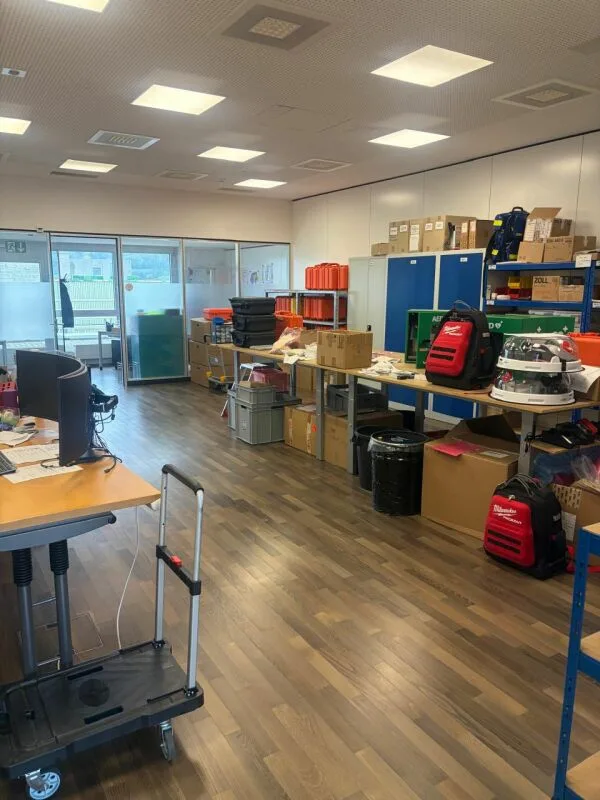 Espace de bureau représentatif avec une terrasse sur le toit spacieuse – photo 6 sur 8