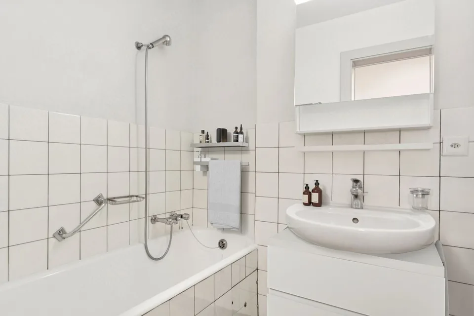 Geräumige 4-Zimmer-Wohnung mit großem Balkon