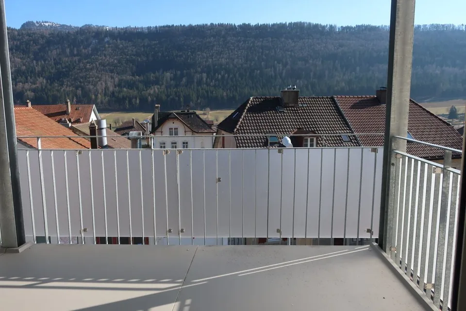 Geräumige 4-Zimmer-Wohnung mit großem Balkon