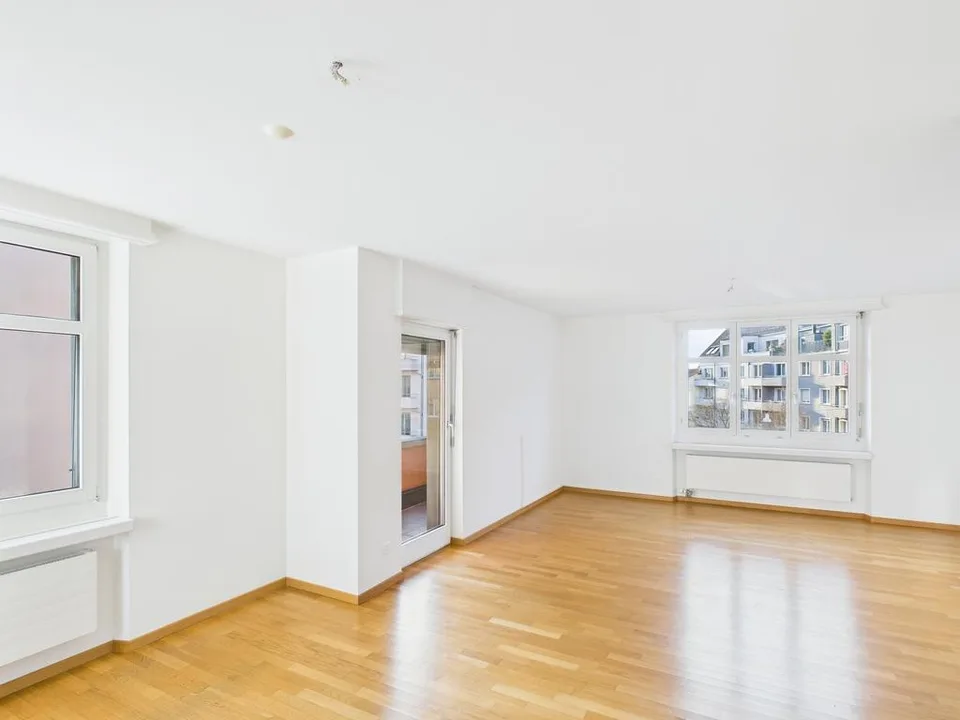 Sanierte Wohnung am pulsierendem Schaffhauserplatz