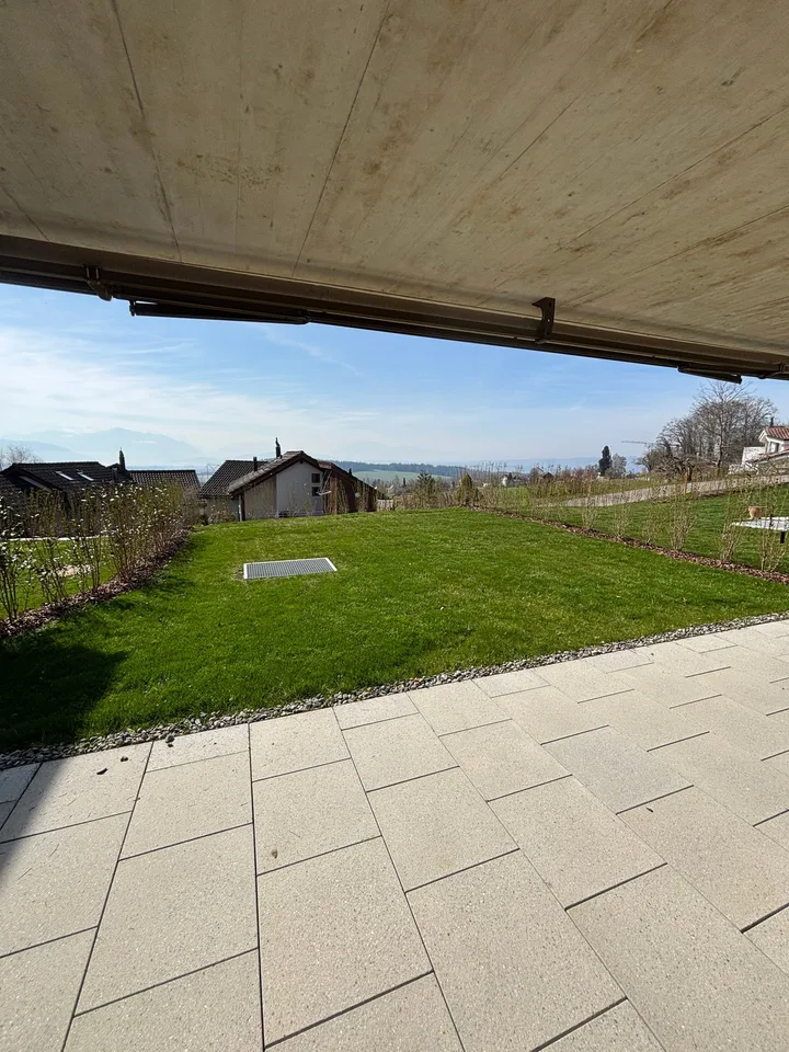 Neubau 3.5 Zimmer-Garten-Wohnung mit Garten und Blick auf den Zugersee – photo 12 of 20