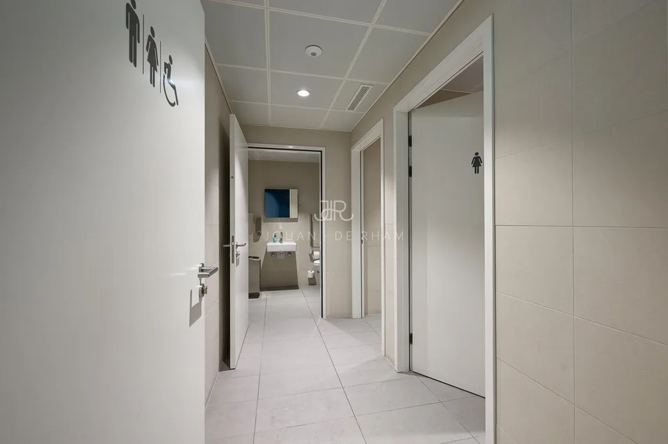 700 m2 di uffici in affitto in un edificio moderno, completamente arredati "Plug & Play" – foto 9 di 13
