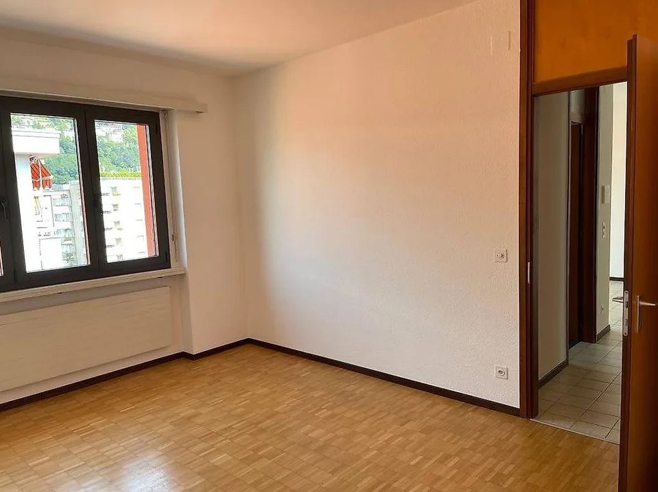 Affittasi appartamento 2.5 loc molto luminoso - 5 ed ultimo