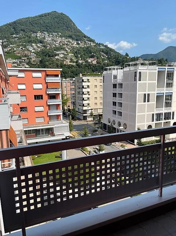 Affittasi appartamento 2.5 loc molto luminoso - 5 ed ultimo
