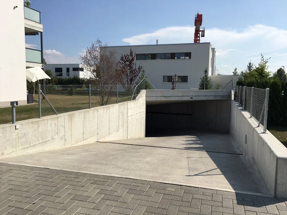 Einstellhallenplatz im Stiglimatquartier zu vermieten