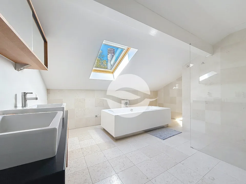 Superbe appartement meublé avec vue Lac et Alpes – photo 11 sur 14