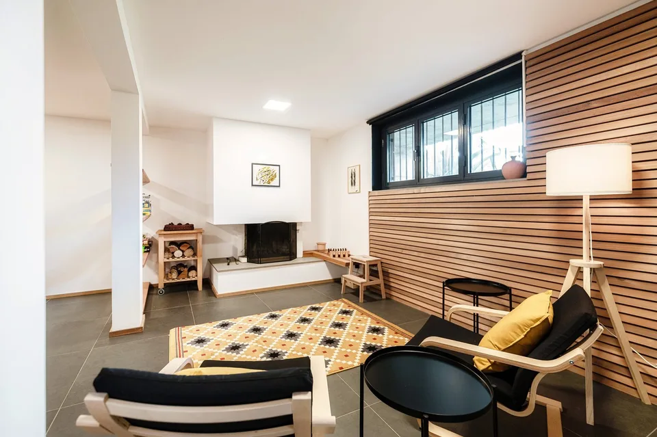 ZWEIZIMMERMÖBELTES APARTMENT FÜR ZEITWEILIGE VERMIETUNG – VACALLO / CHIASSO