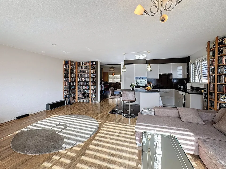 Appartement atypique avec grands espaces de vie et beaucoup de charme