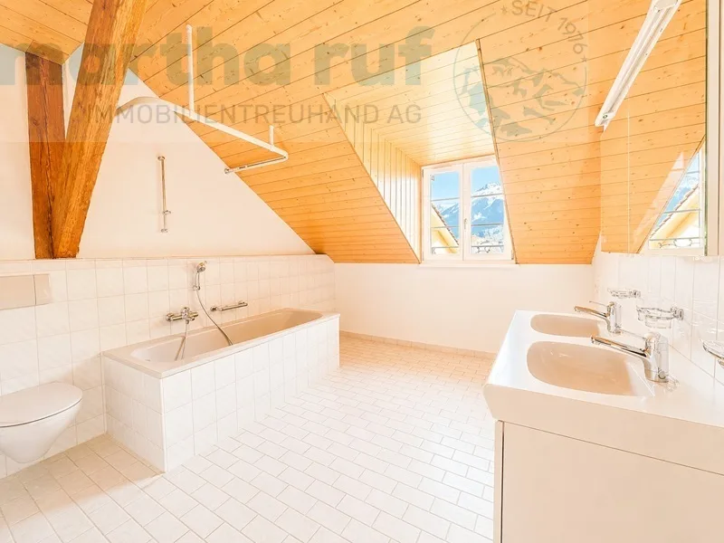 Altstadtjuwel Grosszügige und stilvolle 4.5-Zimmer-Maisonettewohnung – photo 13 sur 16