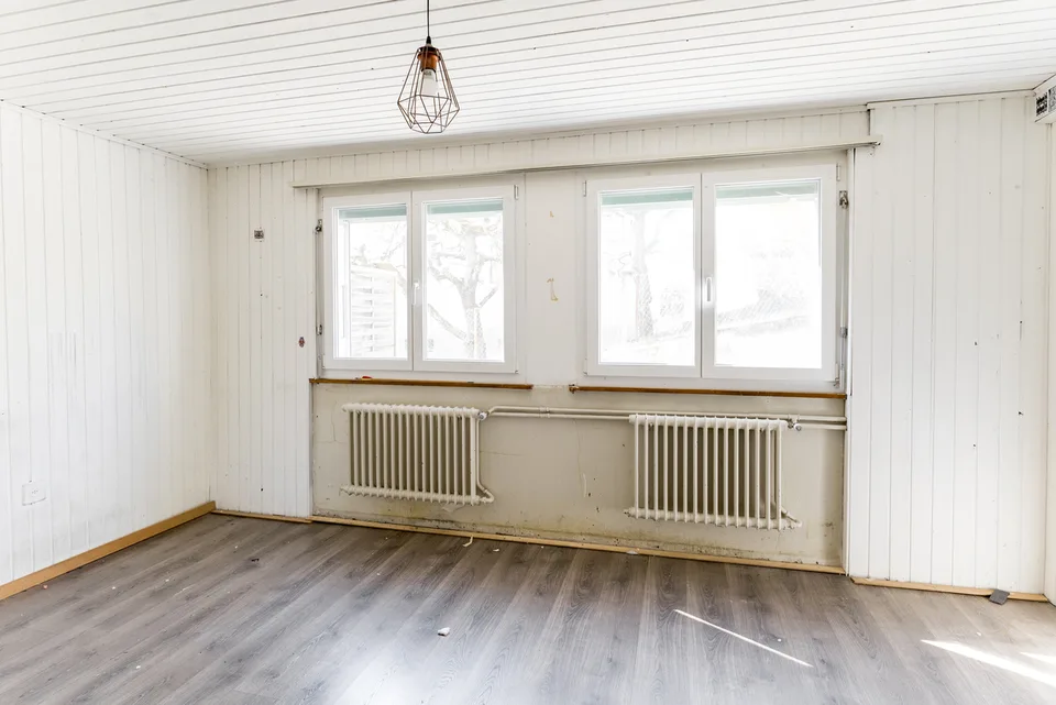 Große Villa zu renovieren / zu transformieren für mehrere Projekte