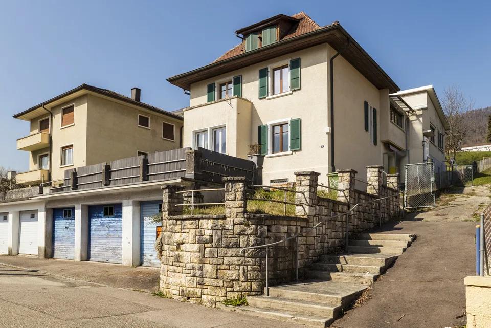 Grande villa à rénover / transformer pour multiples projets