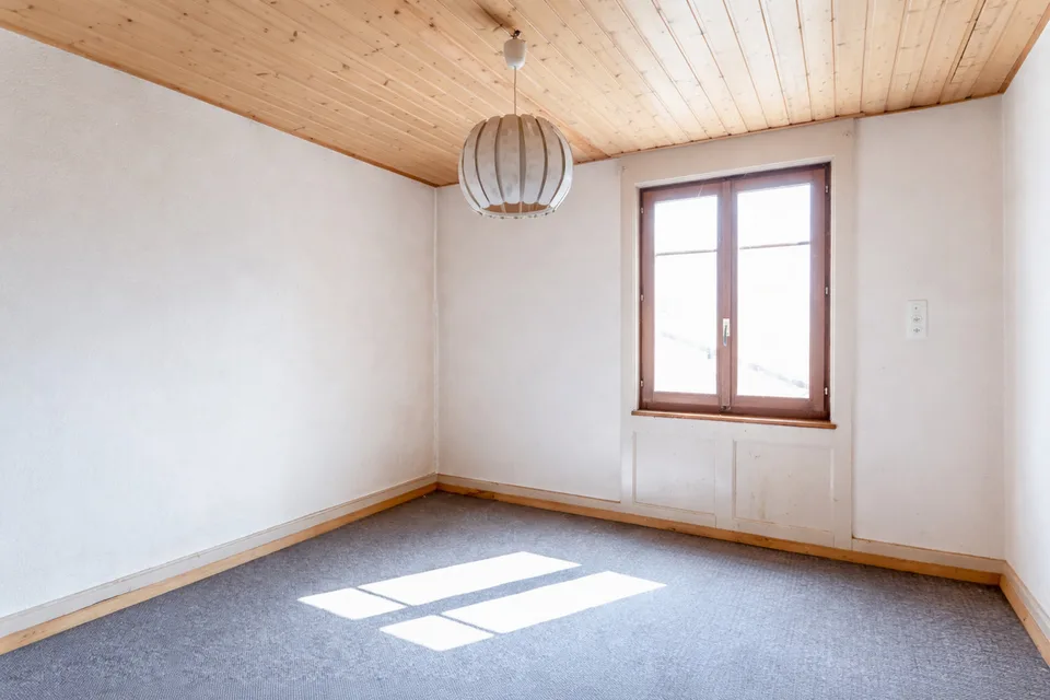 Große Villa zu renovieren / zu transformieren für mehrere Projekte