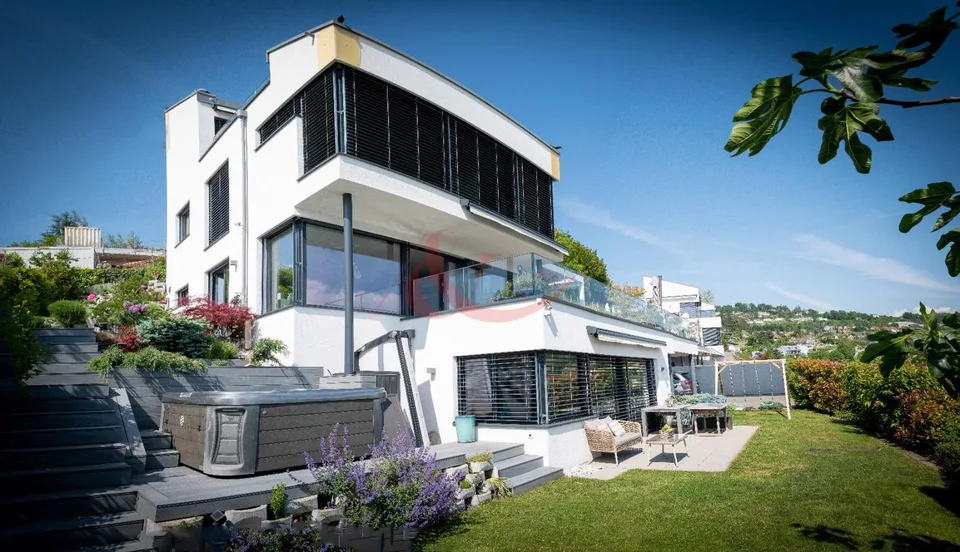 Résidence contemporaine avec vue sur le lac et les Alpes - La Conversion