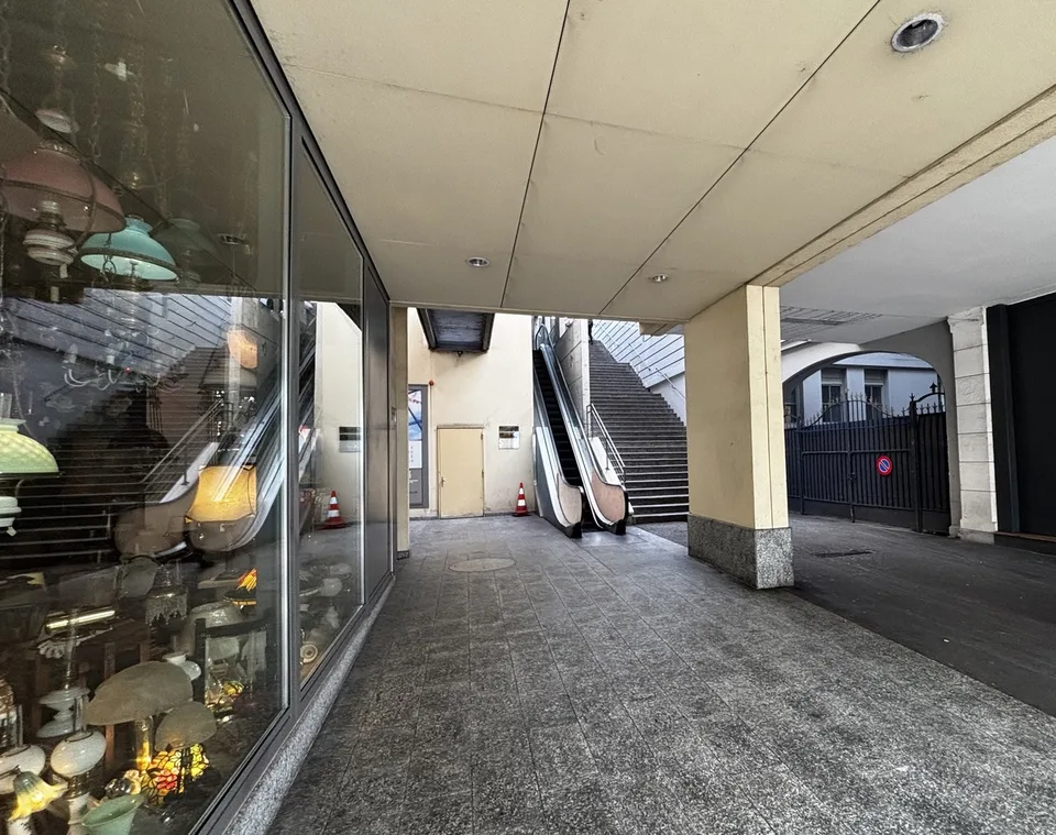 Locaux commerciaux au coeur de Montreux – Foto 11 von 12