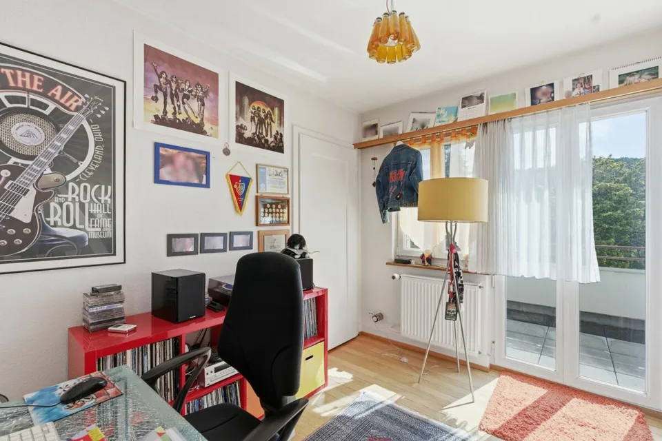 Casa unifamiliare di 5,5 locali indipendente in una posizione residenziale eccellente a Münchenstein – foto 11 di 13