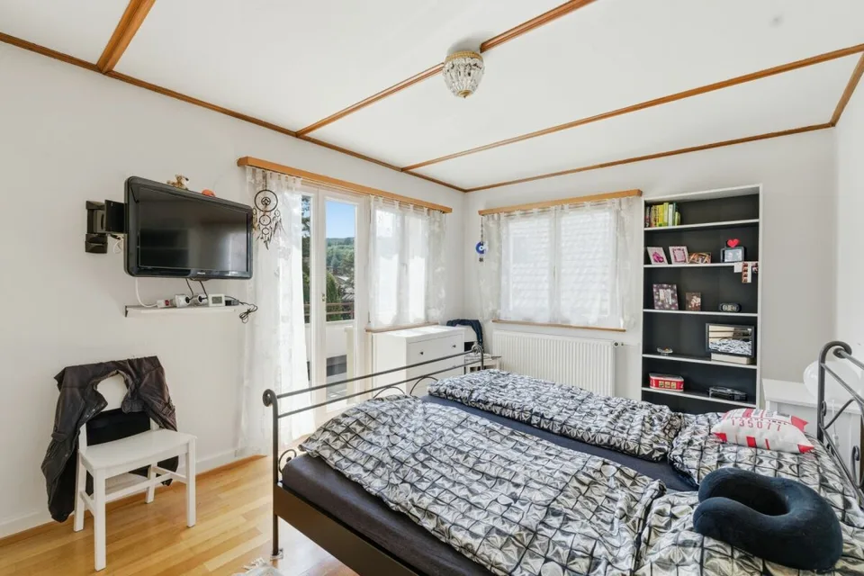 Casa unifamiliare di 5,5 locali indipendente in una posizione residenziale eccellente a Münchenstein – foto 10 di 13