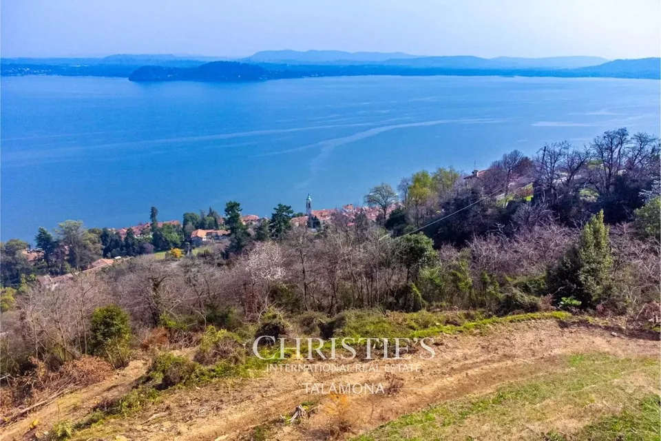 Klassische Villa mit Garten und Seeblick in Belgirate – Foto 7 von 11