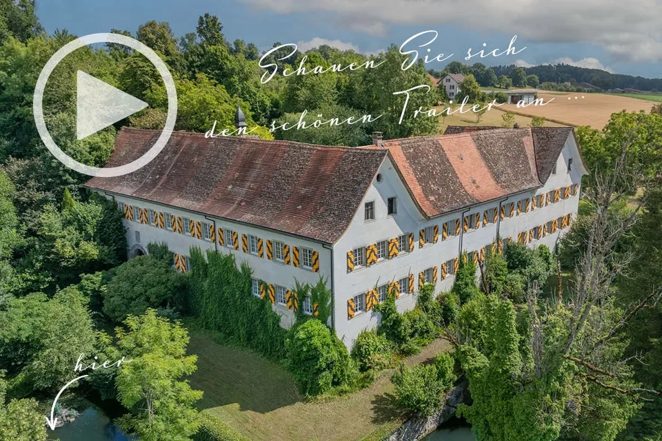 Historisches Schloss mit 20 Zimmern an ruhiger Lage von Homburg