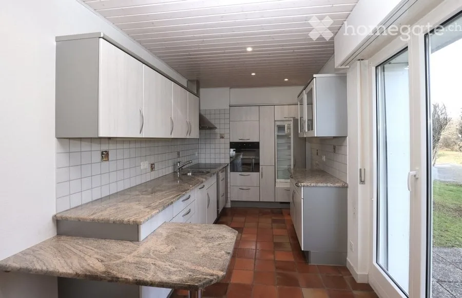 Einzigartiges Familienhaus mit wunderschöner Lage im Grünen