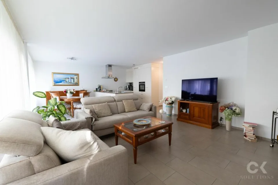 Moderne Minergie-Wohnung mit Gartenidylle an zentraler Lage – Foto 7 von 16