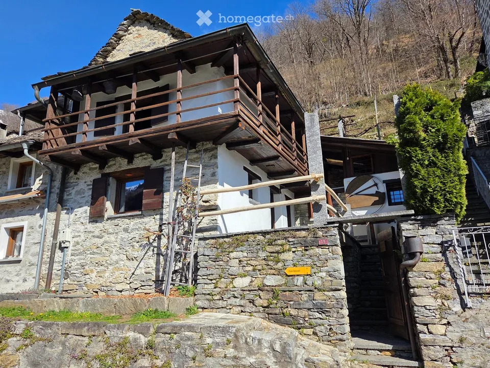 Splendido Rustico in Verzasca con 2 posteggi privati, residenza primaria o secondaria