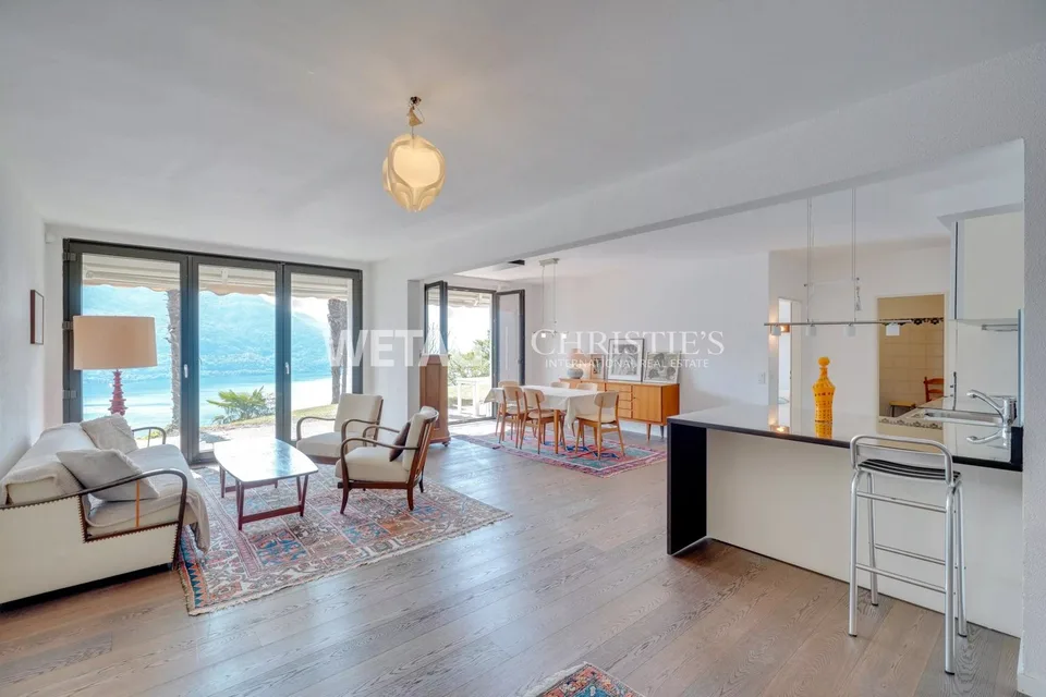 Brissago: in vendita villa spaziosa con una vista magnifica sul lago, molta natura e una tranquillità assoluta, ideale anche come residenza di vacanza