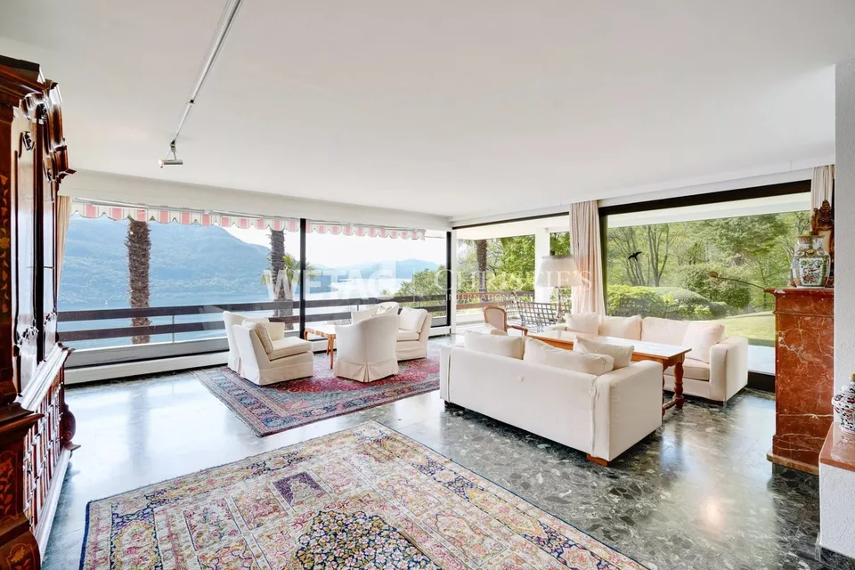 Brissago: in vendita villa spaziosa con una vista magnifica sul lago, molta natura e una tranquillità assoluta, ideale anche come residenza di vacanza