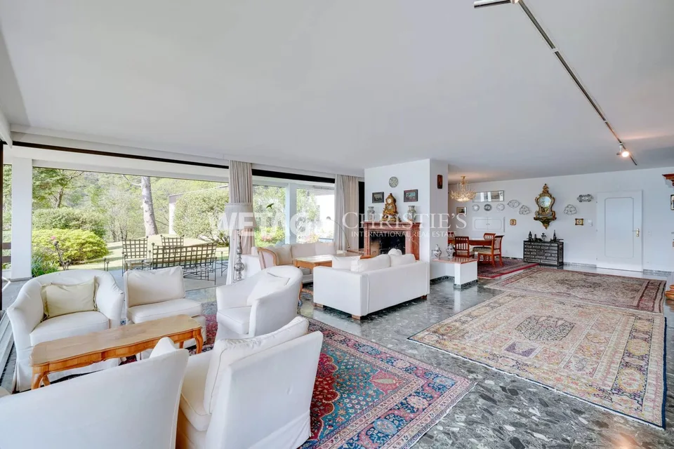 Brissago: in vendita villa spaziosa con una vista magnifica sul lago, molta natura e una tranquillità assoluta, ideale anche come residenza di vacanza – foto 10 di 13