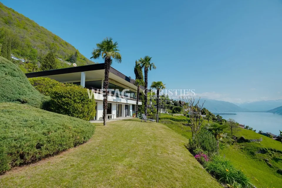 Brissago: Zu verkaufen grosszügige Villa mit herrlichem Seeblick, viel Natur & absoluter Ruhe, ideal auch als Ferienresidenz