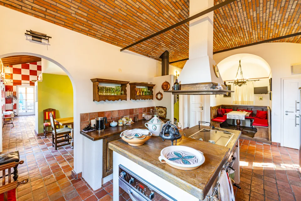 Esclusiva villa con vista lago e parco privato di oltre 6.000 mq – Foto 10 von 13