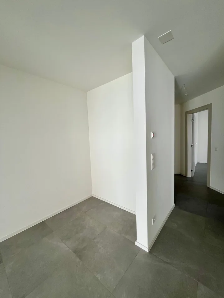 MODERNO APPARTAMENTO 2,5 locali a CLARO