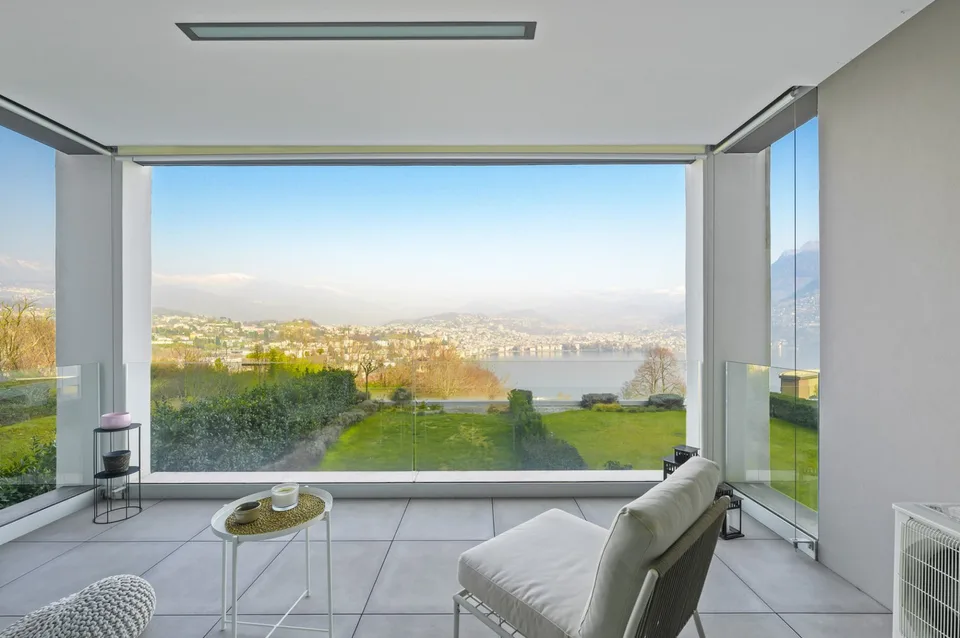 Eleganz und Privatsphäre mit Seeblick
