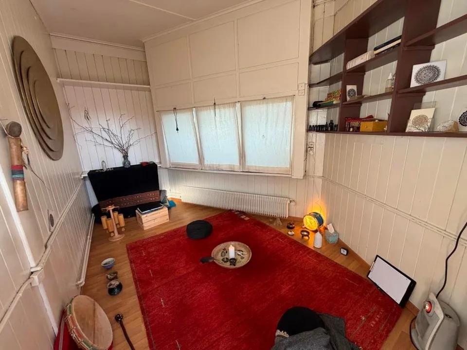 Maison d'habitation et de commerce en droit de construction – photo 8 sur 12